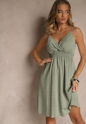 Ciemnozielona Kopertowa Sukienka z Wiskozy Lilisena. Zielone sukienki damskie Renee, m, bez wzorów, z wiskozy, eleganckie, bez kołnierzyka, bez ramiączek, mini, kopertowe. Za 69.99 zł.