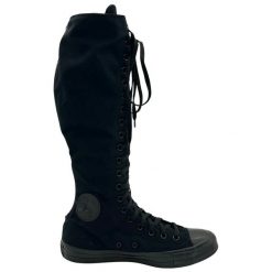 Kobiece trampki na zamek Converse Chuck Taylor All Star. Czarne trampki i tenisówki damskie Converse, bez wzorów. Za 490.00 zł.