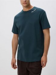 T-shirt regular z haftem - zielony. Zielone t-shirty męskie Reserved, l, bez wzorów, z bawełny, bez kołnierzyka. W wyprzedaży za 39.99 zł.