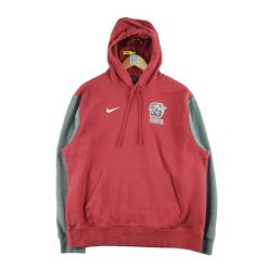 Bluza męska z kapturem Nike czerwona. Czerwone bluzy z kapturem męskie Nike, l, z materiału. Za 102.20 zł.