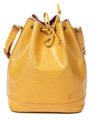 Louis Vuitton Skórzana torebka "Noe GM" w kolorze żółtym - 27 x 34 x 16 cm rozmiar: onesize. Żółte torebki klasyczne damskie Louis Vuitton, bez wzorów, z materiału, bez dodatków. Za 2,696.99 zł.