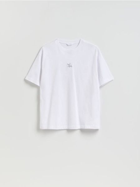 T-shirt boxy z wyszywanym wzorem - biały. Białe t-shirty męskie Reserved, l, bez wzorów, z bawełny, bez kołnierzyka. Za 69.99 zł.