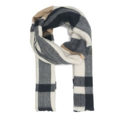 Szalik Jenny Fairy. Brązowe szaliki i kominy damskie Jenny Fairy, bez wzorów. Za 59.99 zł.