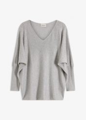 Sweter z cienkiej dzianiny z rękawami typu nietoperz i kryształkami. Szare swetry klasyczne damskie bonprix, z dzianiny, bez kołnierzyka. Za 144.99 zł.