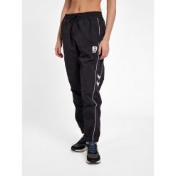 Jogging Hummel GC Walter. Czarne szorty męskie HUMMEL, bez wzorów, sportowe. W wyprzedaży za 204.00 zł.