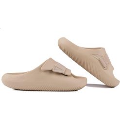 Klapki plażowe damskie Crocs Mellow Recovery. Brązowe klapki damskie Crocs, bez wzorów, bez obcasa. Za 297.61 zł.
