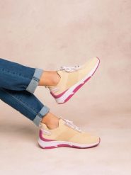 Buty sportowe damskie TBS Jellina. Fioletowe obuwie do biegania damskie Tbs. Za 423.00 zł.