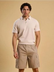 Bawełniane szorty cargo - beżowy. Brązowe szorty męskie Sinsay, z bawełny, bez kołnierzyka. Za 59.99 zł.