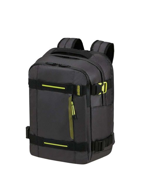 Plecak miejski American Tourister Urban Track Laptop BP Coated 156". Czarne plecaki damskie AMERICAN TOURISTER, bez wzorów, z materiału. Za 339.99 zł.