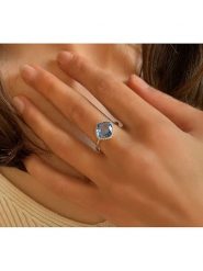 Les Petites Précieuses Srebrny pierścionek z cyrkoniami i topazem rozmiar: 54. Szare pierścionki damskie Les Petites Précieuses, z cyrkonią, srebrne. Za 117.99 zł.