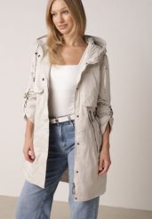 Beżowa Przejściowa Kurtka Parka z Kapturem i Podwijanymi Rękawami Tinarose. Brązowe parki damskie Born2be, l, bez wzorów, z dresówki. Za 189.99 zł.