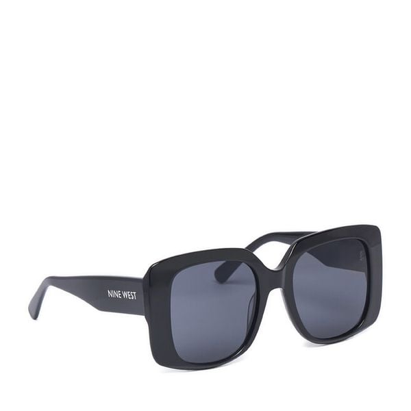 Okulary przeciwsłoneczne Nine West. Czarne okulary przeciwsłoneczne damskie Nine West. Za 149.99 zł.