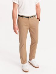 Męskie spodnie chino z ozdobną taśmą w pasie SLIM FIT – piaskowe V5 OM-PACP-0118 - XL. Spodnie materiałowe męskie Ombre Clothing, bez wzorów, z bawełny, casualowe. W wyprzedaży za 179.99 zł.