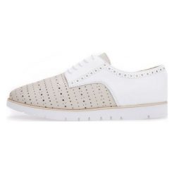 Geox półbuty damskie Kookean 39 białe. Białe półbuty damskie Geox, bez wzorów, eleganckie, bez obcasa. W wyprzedaży za 374.00 zł.