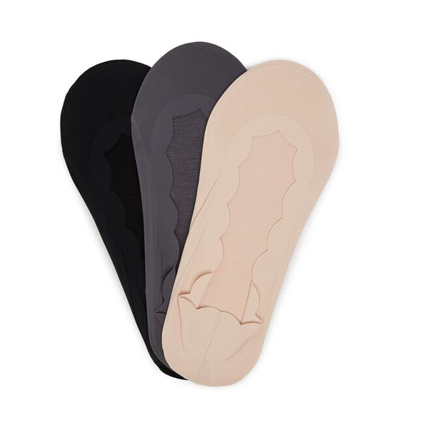 Stopki Nine West. Skarpetki damskie Nine West, bez wzorów. Za 39.99 zł.