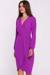 Elegancka sukienka z dekoltem V i zakładkami fuksja. Czerwone sukienki damskie Stylove, l, bez wzorów, z elastanu, eleganckie, bez kołnierzyka, bez ramiączek, dopasowane. Za 409.00 zł.