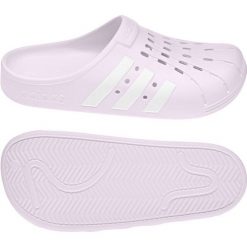 Klapki adidas Adilette Clog GZ5888 różowe. Czerwone klapki damskie bez wzorów, z materiału, bez obcasa. Za 263.55 zł.
