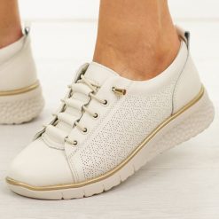 Beżowe skórzane półbuty damskie Filippo Dp7589/26. Brązowe półbuty damskie Filippo, bez wzorów, z jeansu, casualowe, z okrągłym noskiem, bez obcasa, na koturnie. Za 219.00 zł.