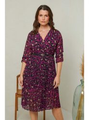 Curvy Lady Sukienka w kolorze jagodowo-czarnym rozmiar: 44/46. Czarne sukienki damskie Curvy Lady, na co dzień, bez wzorów, klasyczne, bez kołnierzyka, bez ramiączek, midi, proste. Za 109.52 zł.