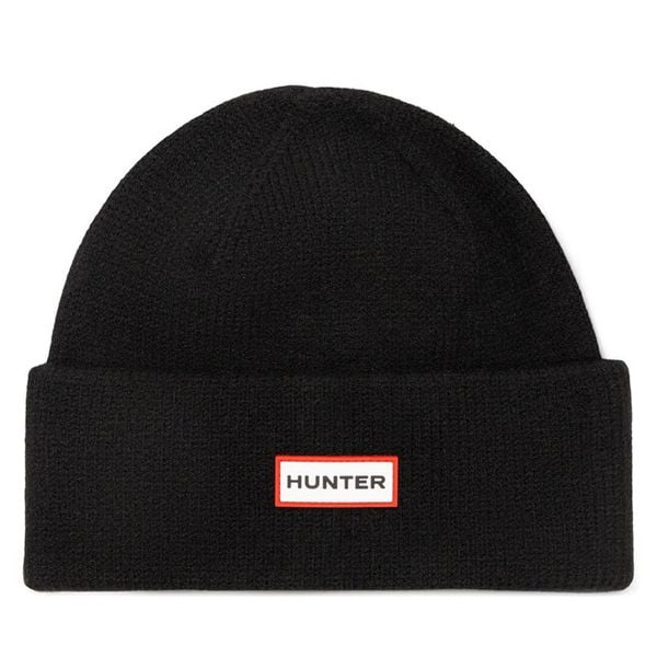 Czapka Hunter. Czarne czapki męskie Hunter, na zimę, bez wzorów. Za 69.99 zł.
