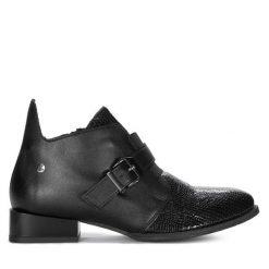 Botki Maciejka. Czarne botki damskie Maciejka, bez obcasa, na płaskiej podeszwie, bez zapięcia. Za 449.99 zł.