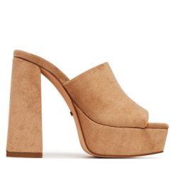 Klapki DeeZee. Brązowe klapki damskie DeeZee, bez wzorów, bez obcasa. Za 139.99 zł.