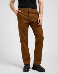 MESKIE SPODNIE LEE REGULAR CHINO QUAIL BROWN 112370608. Brązowe spodnie materiałowe męskie Lee, bez wzorów, z materiału. Za 219.99 zł.