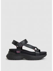 Pepe Jeans FOOTWEAR Sandały w kolorze czarnym rozmiar: 39. Czarne sandały damskie Pepe Jeans FOOTWEAR, bez wzorów, z jeansu, bez obcasa, na platformie. Za 202.03 zł.