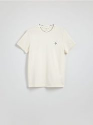 Bawełniany t-shirt slim fit - złamana biel. T-shirty męskie Reserved, l, bez wzorów, z bawełny, bez kołnierzyka. W wyprzedaży za 55.99 zł.
