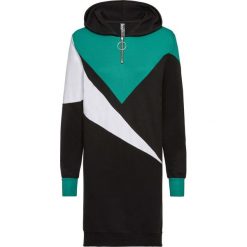 Sukienka dresowa bonprix czarno-zielony wzorzysty. Czarne sukienki damskie bonprix, z aplikacjami, z dresówki, sportowe, bez kołnierzyka, bez ramiączek, sportowe. Za 129.99 zł.