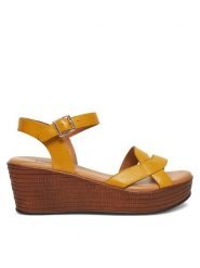 Lasocki Sandały WI16-NYASA-03 Żółty. Żółte sandały damskie Lasocki, bez wzorów, ze skóry, bez obcasa, na koturnie. Za 143.99 zł.