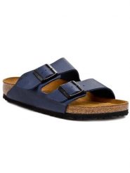 Birkenstock Klapki Arizona 051063 Niebieski. Niebieskie klapki damskie Birkenstock, bez wzorów, ze skóry, bez obcasa. Za 399.99 zł.