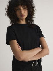 T-shirt regular z bawełny - czarny. Czarne t-shirty damskie Reserved, l, bez wzorów, z bawełny, bez kołnierzyka. Za 79.99 zł.