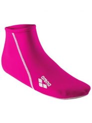 Arena Skarpetki sportowe w kolorze różowym rozmiar: 28-31. Różowe skarpetki męskie Arena, bez wzorów. Za 43.57 zł.