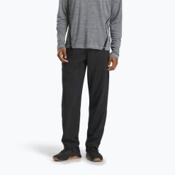 Spodnie treningowe męskie Reebok Id Train Woven Unlined. Czarne spodnie sportowe męskie REEBOK FITNESS. W wyprzedaży za 163.55 zł.