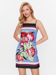 Versace Jeans Couture Sukienka letnia 74HAO936 Niebieski Regular Fit. Niebieskie sukienki damskie Versace Jeans Couture, na lato, bez wzorów, z jeansu, bez kołnierzyka, bez ramiączek. Za 939.99 zł.