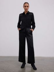 BGN Spodnie w kolorze czarnym rozmiar: 36. Czarne spodnie materiałowe damskie BGN, bez wzorów, z materiału. Za 143.99 zł.