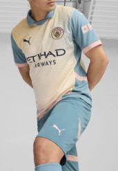 Męskie szorty Manchester City 24/25 PUMA Bold Blue Poppy Pink. Czerwone szorty męskie Puma, z żakardem, bez kołnierzyka. Za 191.20 zł.