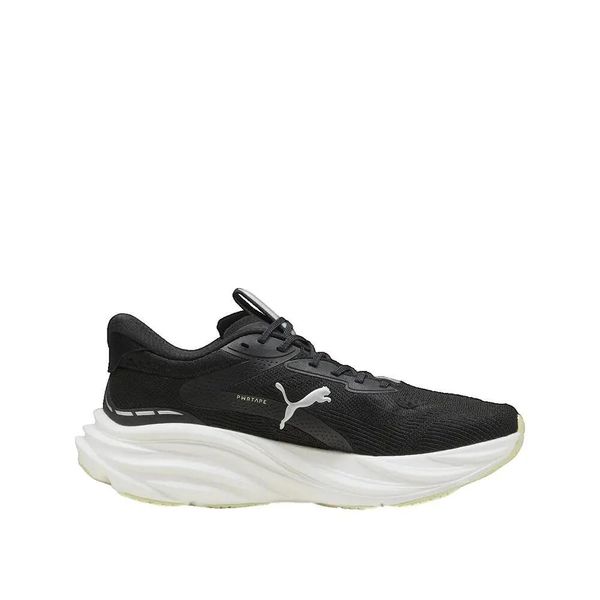Buty do biegania PUMA Magnify Nitro 3 Czarne. Czarne obuwie do biegania damskie Puma. Za 582.60 zł.