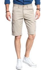 KRÓTKIE SPODENKI WRANGLER CARGO SHORT CAMEL WASHED W15DHC49J 112126785. Brązowe szorty męskie Wrangler, z bawełny, bez kołnierzyka. Za 159.99 zł.