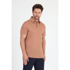 Koszulka Polo z 100% Wełny Merino (170 g/m² - Piqué). Brązowe koszulki polo męskie WOOLONA, m, bez wzorów, z wełny, bez ramiączek. W wyprzedaży za 288.00 zł.