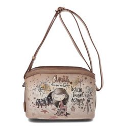 Beżowa Elegancka Torebka Damska Na Ramię Anekke Z Laleczką. Brązowe listonoszki damskie Anekke, bez wzorów, z nadrukiem, bez dodatków. Za 359.00 zł.