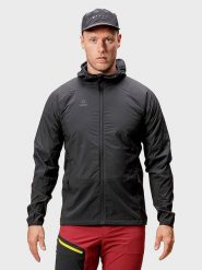 Halti Kurtka funkcyjna "Crust" w kolorze czarnym rozmiar: S. Czarne kurtki outdoor męskie Halti, s, bez wzorów, z poliamidu, bez kaptura. Za 199.03 zł.