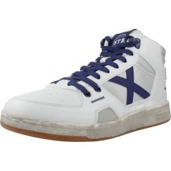 Buty MUNICH DOME 17 Biały. Białe buty trekkingowe męskie munich, ze skóry, bez zapięcia, trekkingowe. Za 400.91 zł.