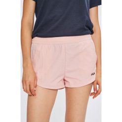 Fila - Szorty. Czerwone spodenki sportowe damskie Fila, l, z materiału. W wyprzedaży za 99.90 zł.