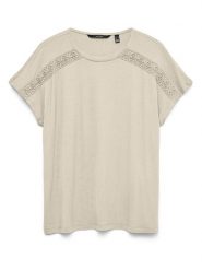 Vero Moda Bluzka w kolorze beżowym rozmiar: M. Brązowe bluzki damskie Vero Moda, m, bez wzorów, z wiskozy, klasyczne, bez kołnierzyka, bez ramiączek. Za 82.95 zł.