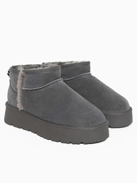 Gooce Skórzane botki zimowe "Wizz" w kolorze szarym rozmiar: 39. Szare botki damskie Gooce, na zimę, bez obcasa, na platformie, bez zapięcia. Za 217.99 zł.