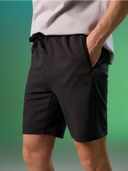 Wiskozowe szorty - szary. Szare szorty męskie Sinsay, z wiskozy, bez kołnierzyka. Za 49.99 zł.