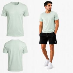 4F KOSZULKA MĘSKA T-SHIRT 1 BAWEŁNA KOLEKCJA LIMITOWANA M3947 SS26. Zielone t-shirty sportowe męskie 4f, m, z bawełny, bez ramiączek, na fitness i siłownię. Za 54.99 zł.