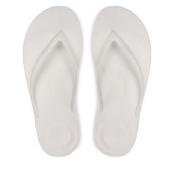 Japonki FitFlop. Białe klapki damskie FitFlop, bez wzorów, bez obcasa. Za 109.99 zł.